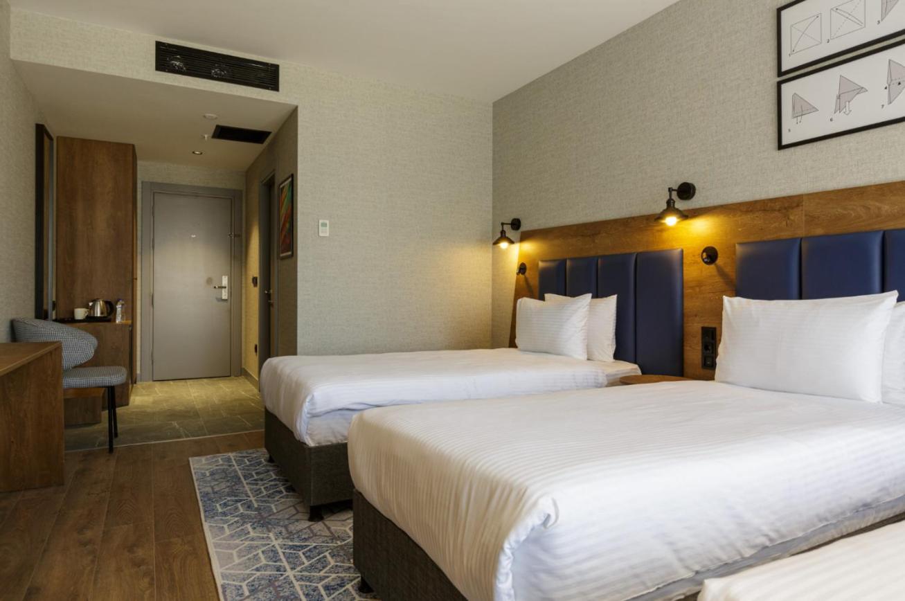 Ramada Encore By Wyndham Istanbul Arnavutkoy Esterno foto